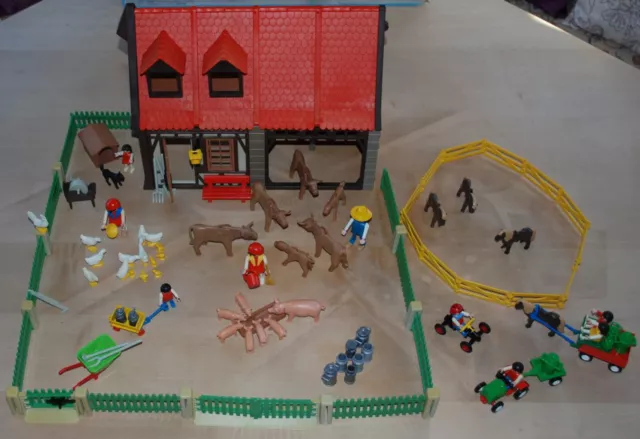 Playmobil Bauernhof von 1982 (3556) + Ponnygespann + kleiner Traktor + Gehege