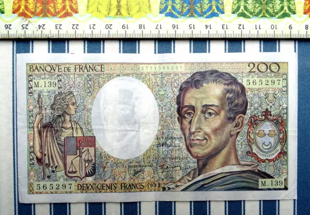 (FR2.08), Billet de Banque, 200 Francs, Montesquieu , Année : 1992 .