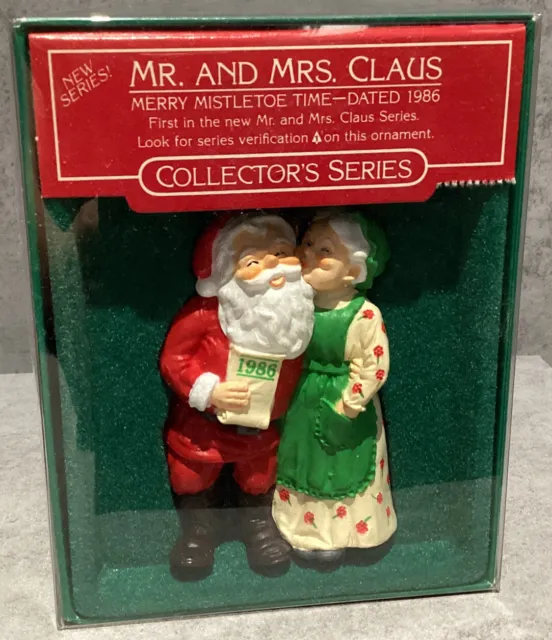 1986 Hallmark Keepsake Ornament Merry Mistletoe Time #1 Mr. & Mrs. Claus Series