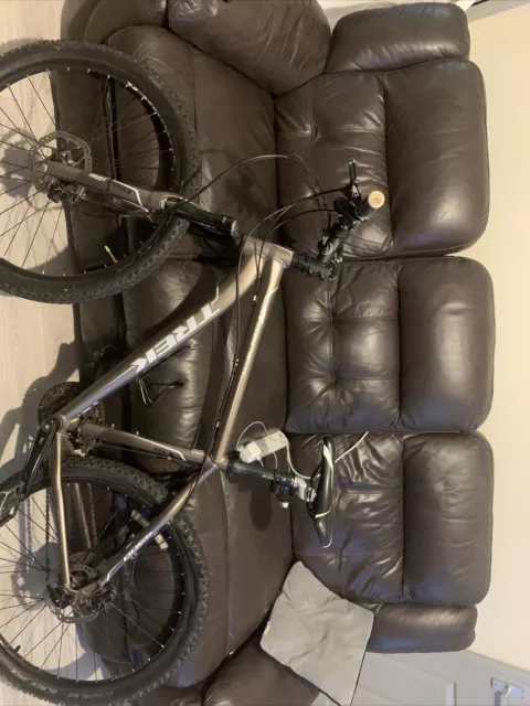 Trek 6 series online 6700 alpha aluminium