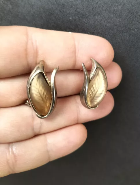 Vintage Arcansas Elizabeth Reimer clip on earrings, satin glass leaf Arcansas