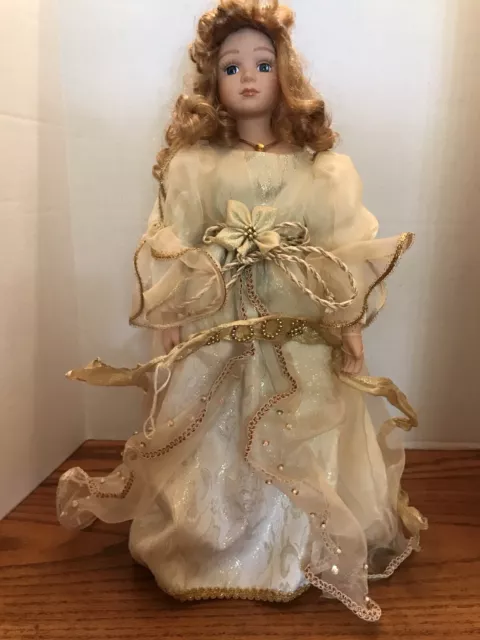 2002 Heritage Signature Collection 18" Porcelain Angel Doll "Angelica"