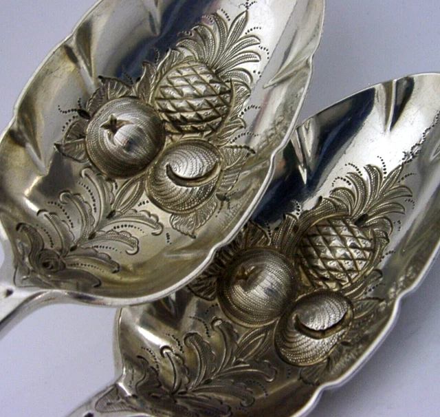 HEAVY 176g ENGLISH ANTIQUE STERLING SILVER BERRY SERVING SPOONS 1867 VICTORIAN