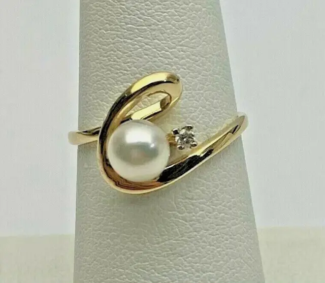 14K Yellow Gold 6mm Cultured Pearl Diamond Accent Ring Size 2.2 Grams Size 6