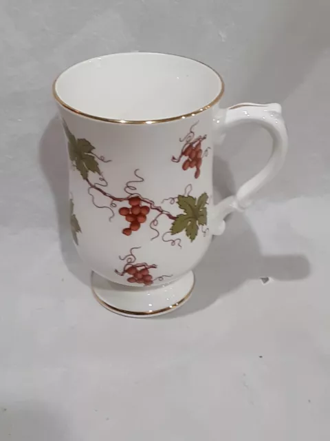 Royal Victoria Fine Bone China Coffee Cup Mug Grapes & Leaves Gold Trim England