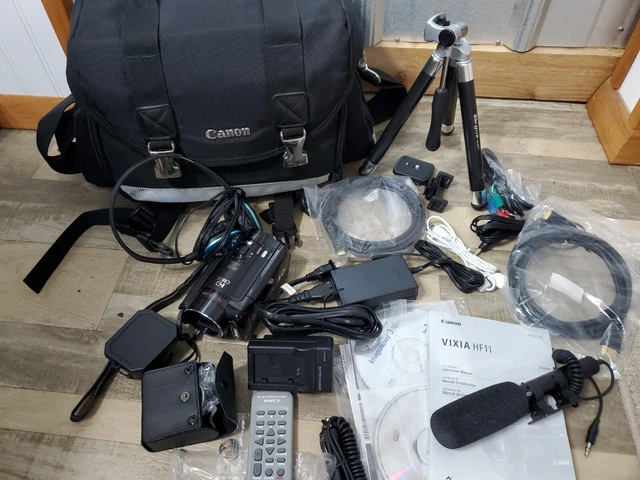 Canon Vixia HF11 Camcorder Bundle Lenses Manual Mic Tripod Chargers Cords Tested