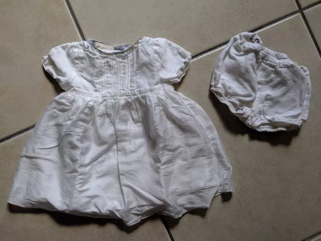 Robe BURBERRY Taille 6 mois pour bébé