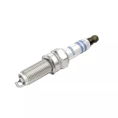 Spark Plug 0.7 Electrode Gap Fits Hyundai Kia Mitsubishi BOSCH 0 242 135 533