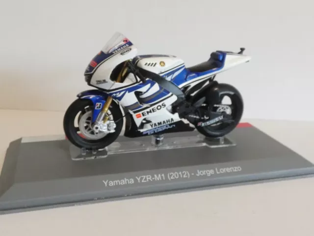 Miniature Moto Yamaha YZR-M1 2012 1/18