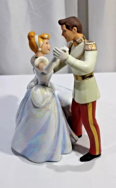 WDCC Disney Cinderella & Prince Charming Dancing So This is Love  1995