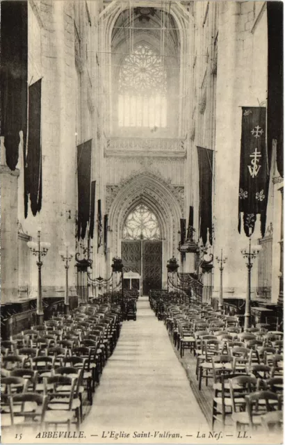 CPA Abbeville Eglise St-Vulfran La Nef (1187005)