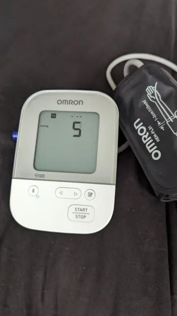 Gid Itilizatè OMRON BP5250 Silver Upper Bra Blood Pressure Monitor