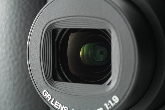 [MINT Shot:016] RICOH GR DIGITAL III Black 10.0 MP Compact Camera From JAPAN 10