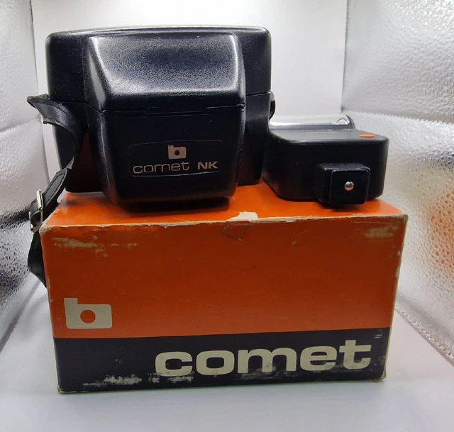 Macchina Fotografica Anni 70/80 Bencini Comet Nk 135 E Flash Perfette Condizioni