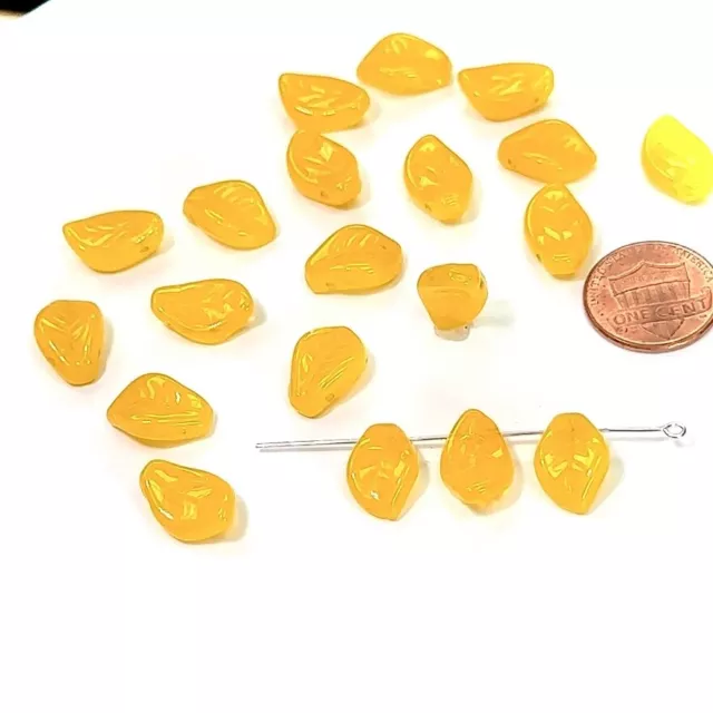 Czech Druk Glass Beads, Small Wavy Leaf Top Hole, 15x10mm, Yellow Opal 20pcs