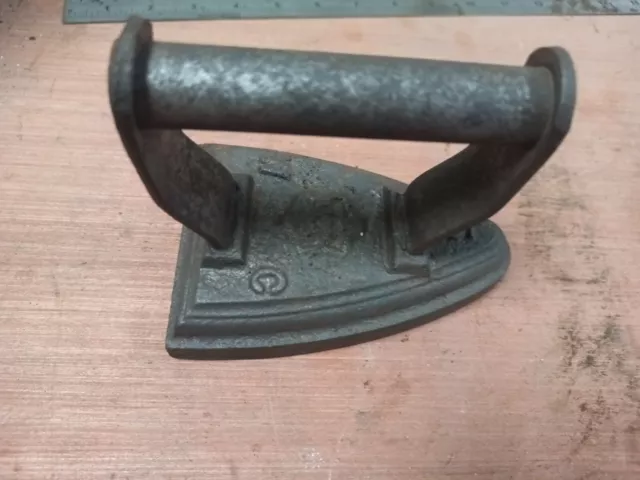 LWG No5 Flat Iron Sad Iron Antique 3