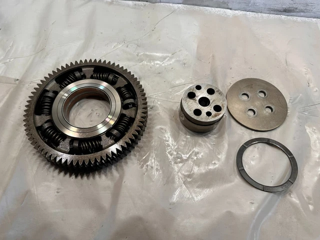 Cummins ISX15 Diesel Engine Scissor Gear Complete Assembly 3686910 OEM