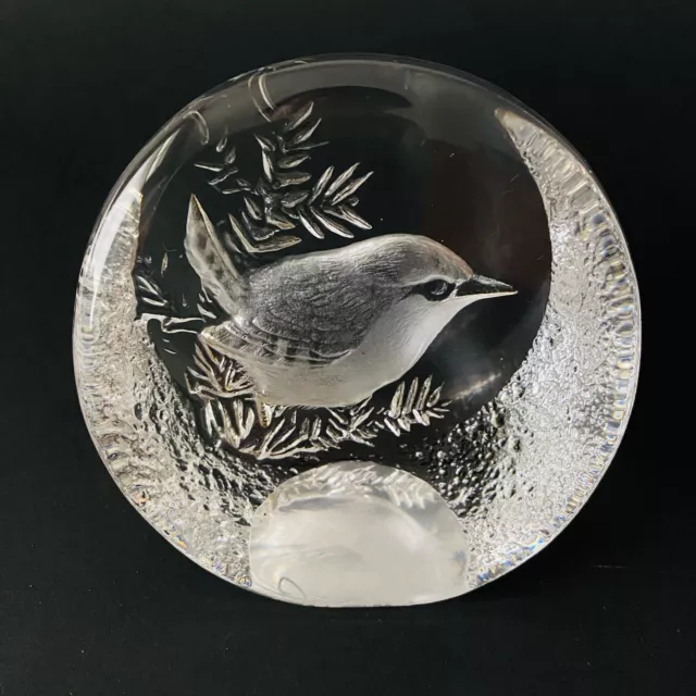 Mats Jonasson Wren Bird Glass Paperweight 9203 Sweden Signed