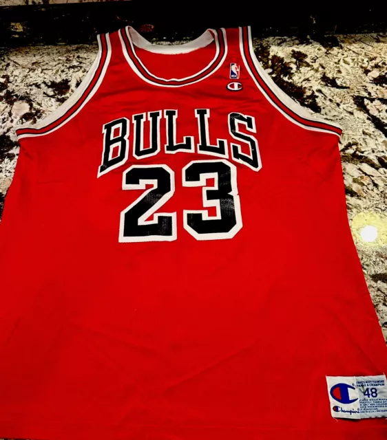 VINTAGE NIKE JERSEY NBA CHICAGO BULLS MICHAEL JORDAN #45 JERSEY SIZE LARGE  1990s