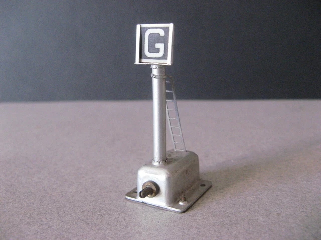 2) JEP HO 66 R SIGNAL A FEU FIXE | UK