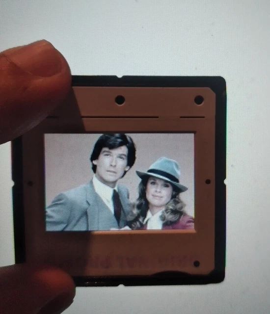 Remington Steele-STEPHANIE ZIMBALIST-PIERCE BROSNAN- 4 RARE SLIDES-35mm-FREE SH