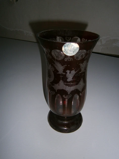 ANCIEN VIDE POCHE ou cendrier en cristal taillé de bohême rouge EUR 10