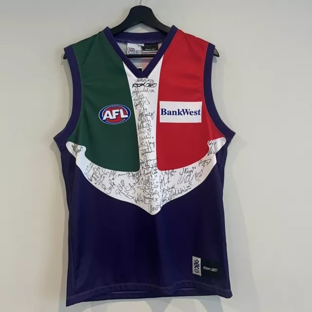 Vintage Reebok Fremantle Dockers Team Signed Jersey Guernsey Official AFL - NEW