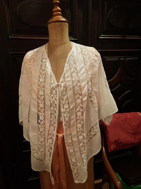 ANTICA MANTELLINA MATTINE' corpetto in bisso e pizzo valenciennes - Main Image