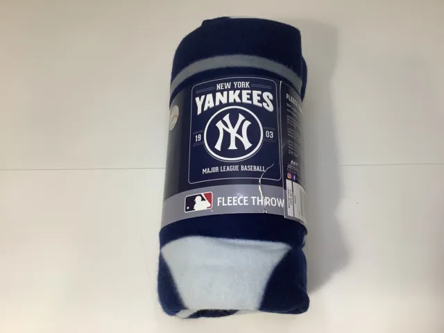 Brand New MLB New York Yankees Large Soft Fleece Throw Blanket 50" X 60"