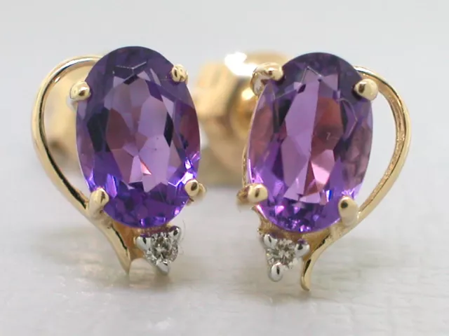 Amethyst Ohrstecker 585 Gelbgold 14Kt Gold natürliche Amethyste  2 Brillanten