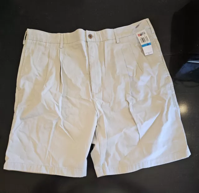 Chaps mens pleated front twill shorts khaki size 36 NWT