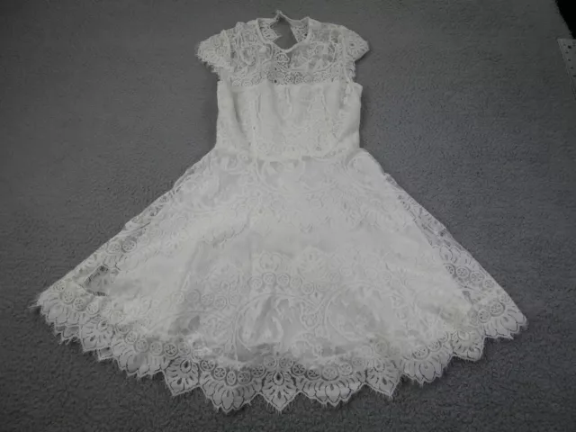 BB Dakota Shirt Dress Womens Size 2 White Lace Fit & Flare Skater Doilies