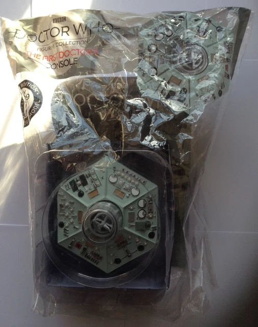Doctor Who Eaglemoss Figure - The First Doctor Tardis Console (#3)