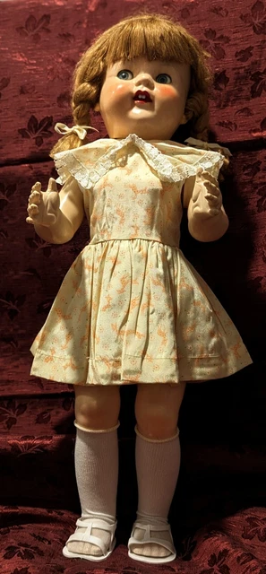 1950's pedigree walking doll shop