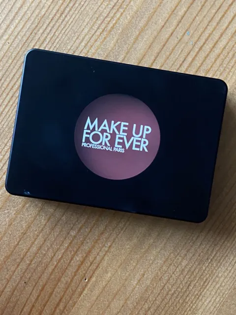 Make up for Ever artist Blush in limitless berry