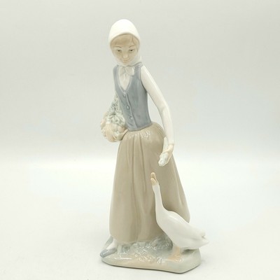 Vintage Nao By Lladro Daisa Farm Girl Feeding Goose Retired Spanish Figurine