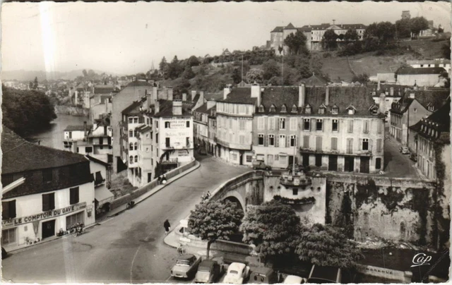 CPA OLORON-SAINTE-MARIE Place Thiers (1163323)