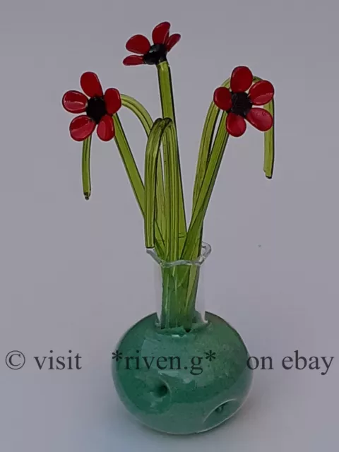 Glass Flowers Gift In A Vase Of Gorgeous Poppies, Green Grass & Decorative Sand