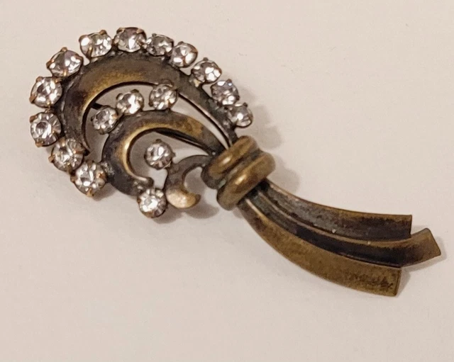 Broche Vintage Minuscule Ovale Avec 6 Strass - Monture En Laiton - Bijou Ancien élégant