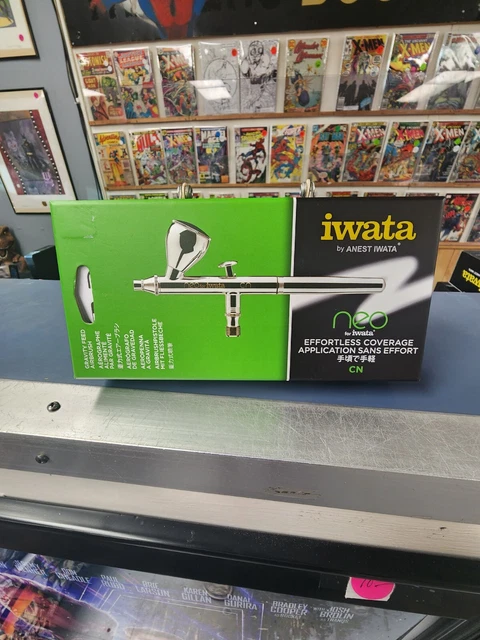 Aerógrafo de alimentación Iwata Geavity. # N4500. Como nuevo. Sellado en caja