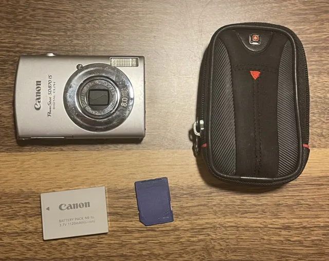 Canon PowerShot Digital ELPH SD870 IS Camera - Tested & Working *Screen Defect*