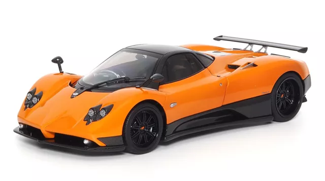 2005 Almost Real 1:18 PAGANI ZONDA F ORANGE ST. TROPEZ - 850409001