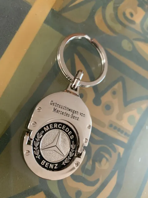 Original Schlüsselanhänger mit Beleuchtung Mercedes Benz