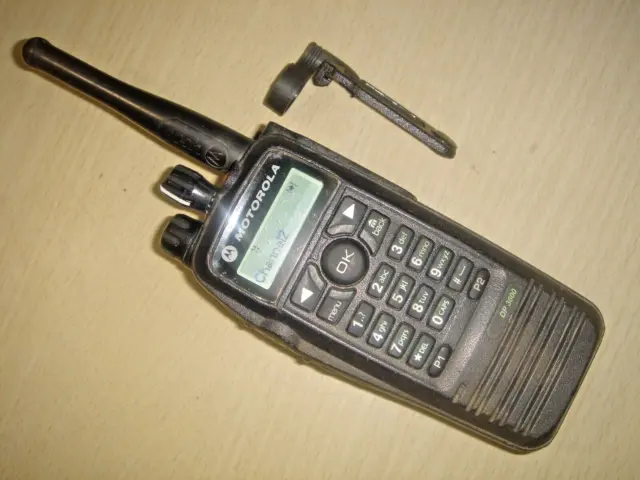 Motorola DP3600 UHF 403-470MHz DMR Digital c/w battery, beltclip & antenna #2