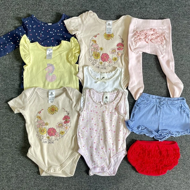 Assorted Dymples Baby Girl Clothing Bundle Size 00