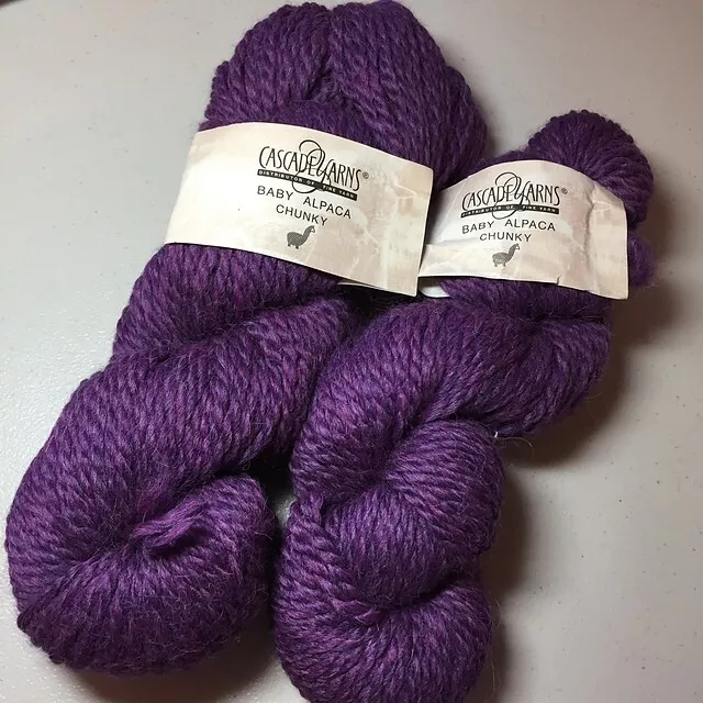 Cascade Yarn 100% Baby Alpaca Chunky Destash Peru Purple Soft LOT 200 gms 216 yd