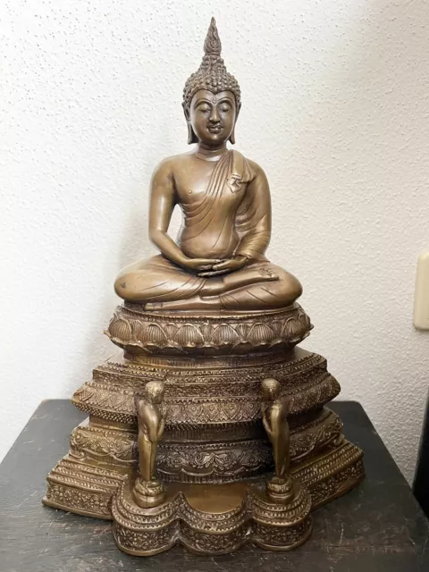 Seltener Thai Meditation Buddha mit 2 Mönchen. Bronze 31cm.