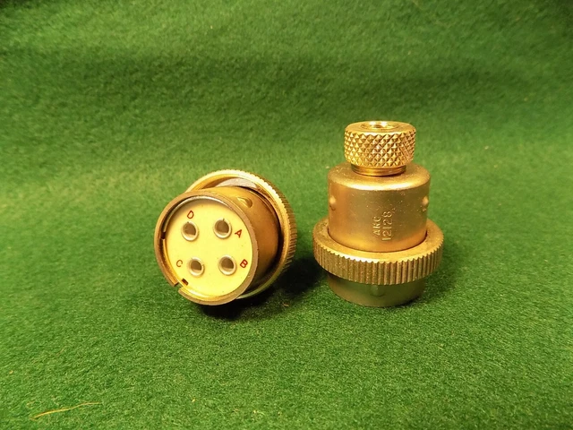 (1) ARC 12128 Plug w/key Type 12 & 15 NOS