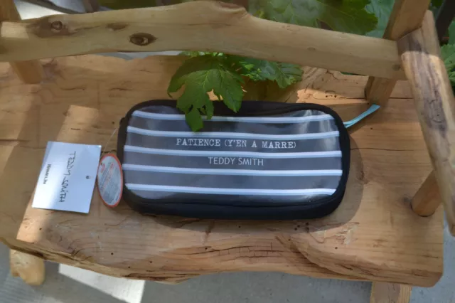 TROUSSE NEUVE TEDDY smith ou pochette toilette les tours voir