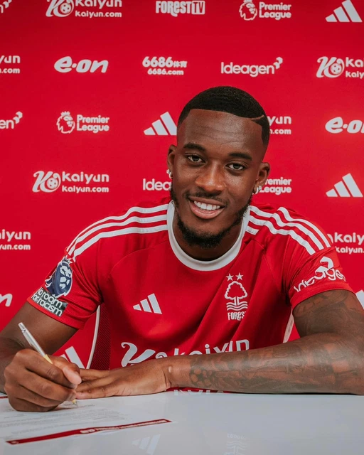 NOTTINGHAM FOREST FC Callum HudsonOdoi 6x4 photo 9.53 PicClick AU